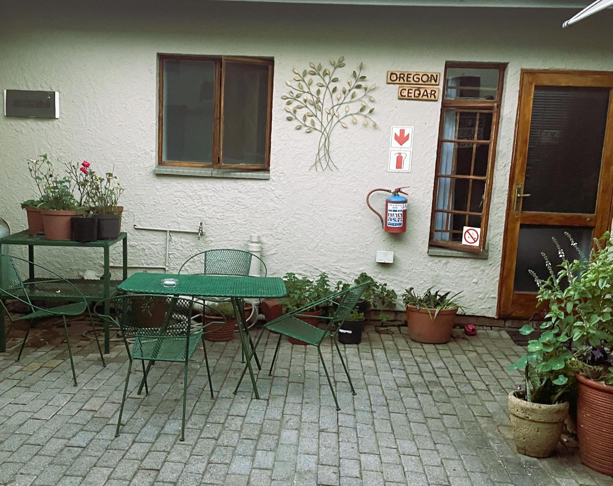 Celtis Lane Guest House Боксбург Екстериор снимка