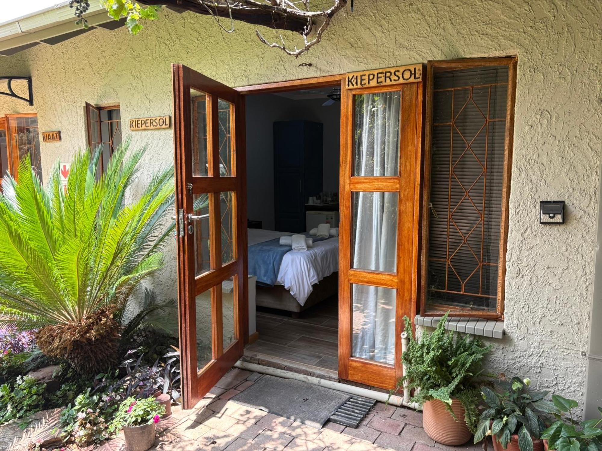 Celtis Lane Guest House Боксбург Екстериор снимка