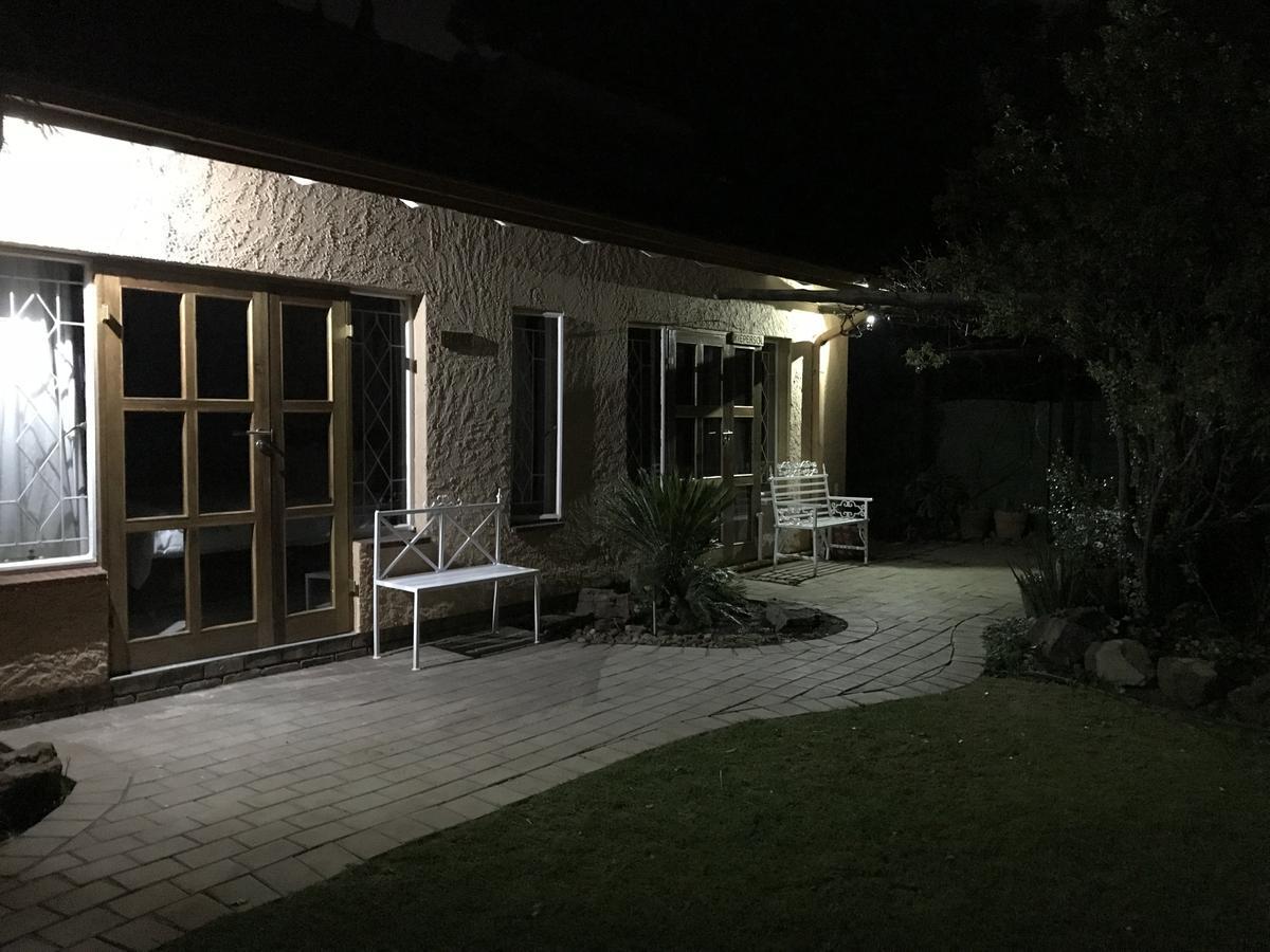 Celtis Lane Guest House Боксбург Екстериор снимка