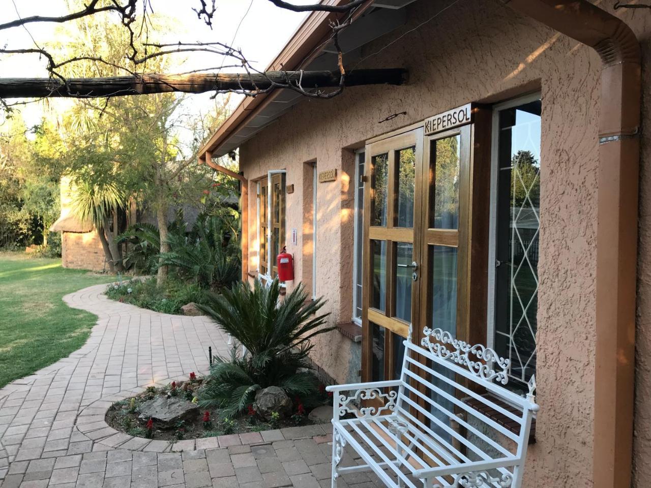 Celtis Lane Guest House Боксбург Екстериор снимка